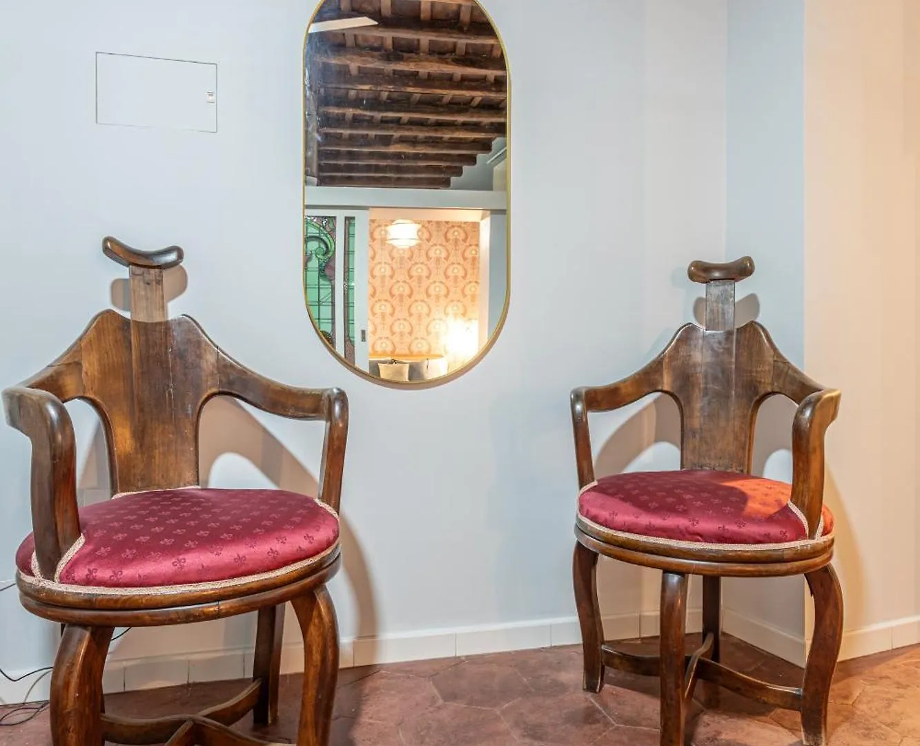 Ambra - Elegant Apartment At The Imperial Forums Rome Italy