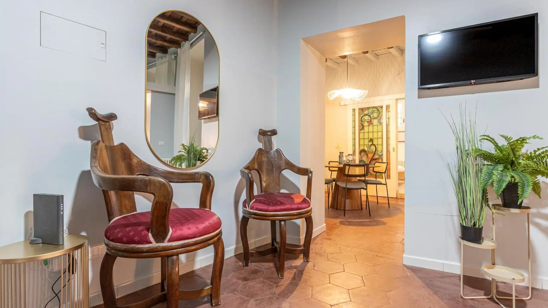 Ambra - Elegant Apartment At The Imperial Forums Rome