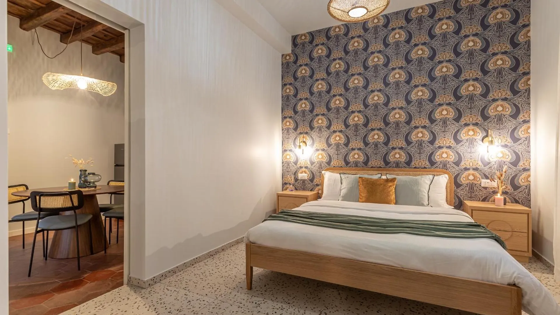 Ambra - Elegant Apartment At The Imperial Forums Rome